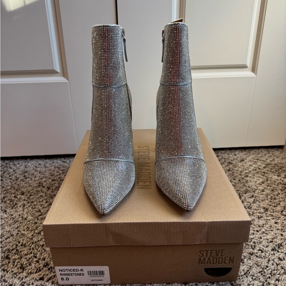 Steve Madden Noticed R Rhinestone boots - Picture 3 of 7